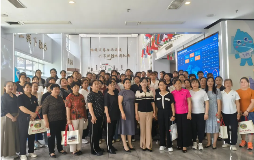 陽谷縣“鄉村振興”女緻富帶頭人培訓班一行到訪園區(qū)考察學(xué)習！